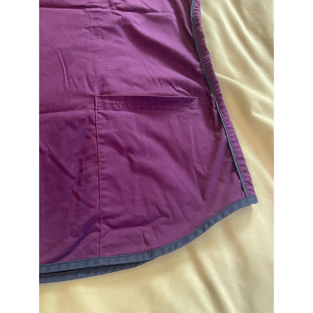 Butter-Soft Stretch Womens Scrub Top 2X Plum Purple Navy Trim V-Neck Pockets - Picture 6 of 10